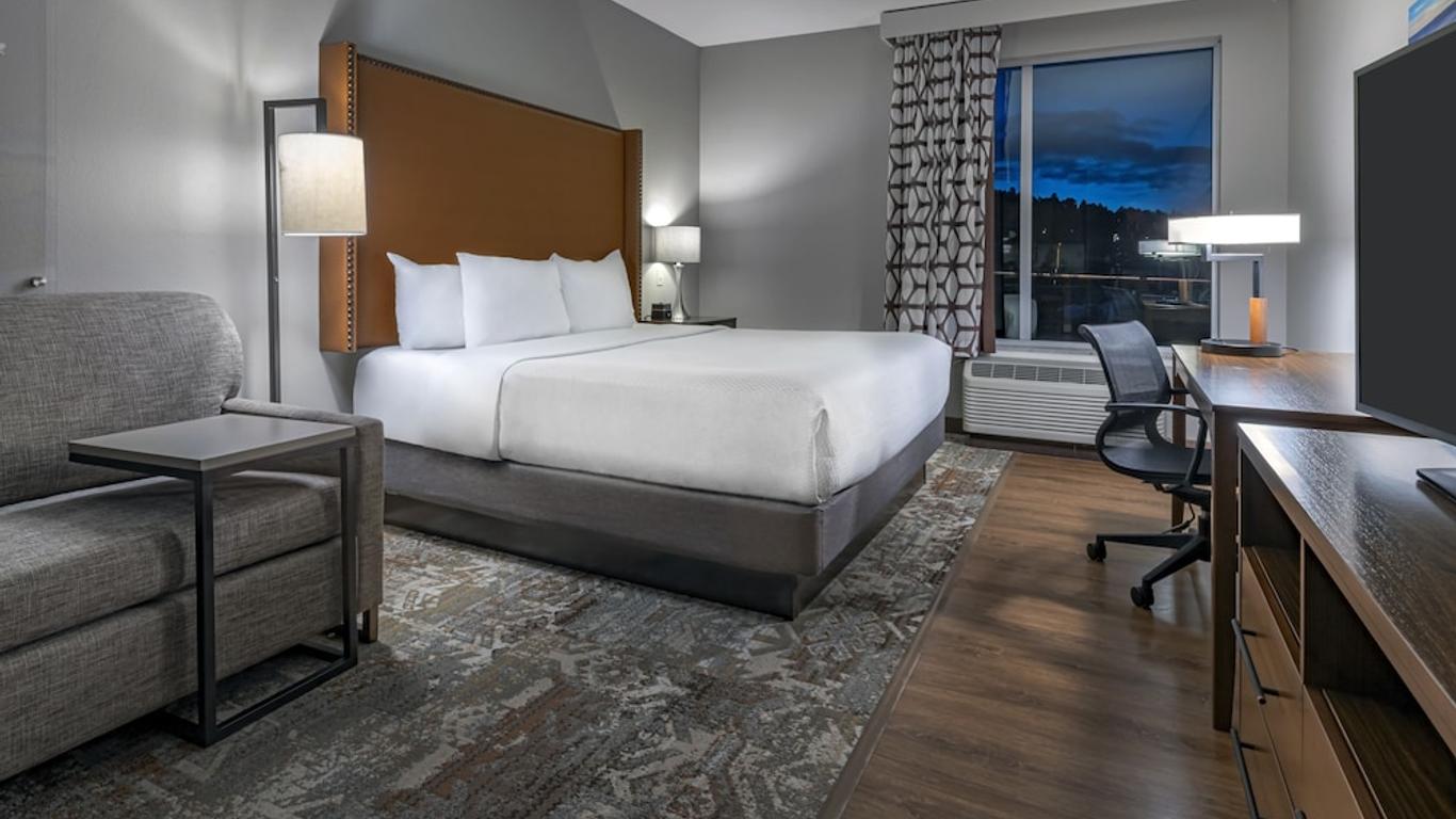 La Quinta Inn & Suites by Wyndham Flagstaff East I-40