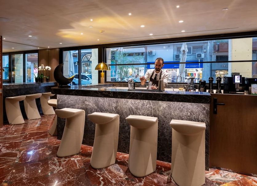 Bar Photo