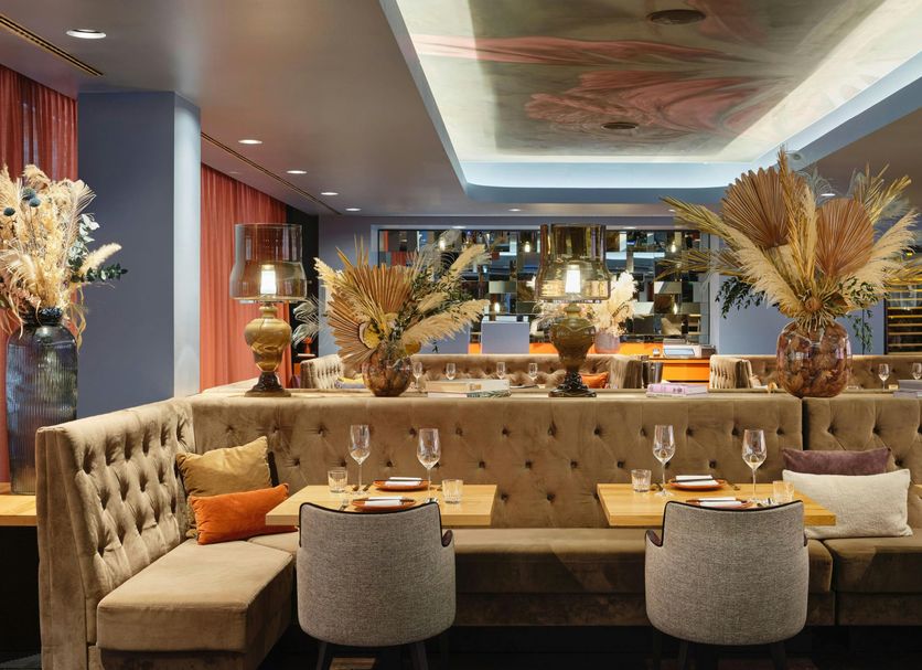Restaurant Photo