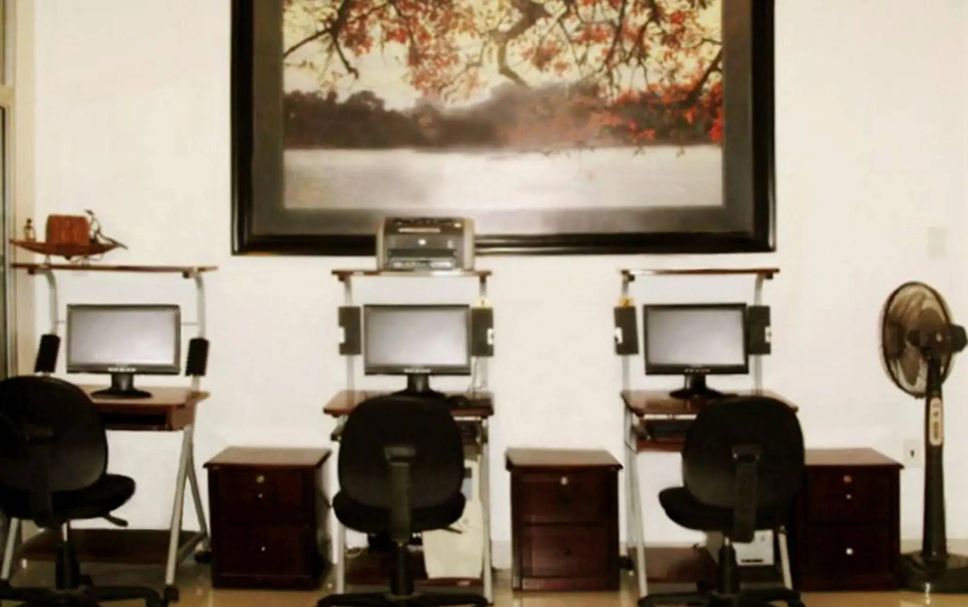 Business center Photo