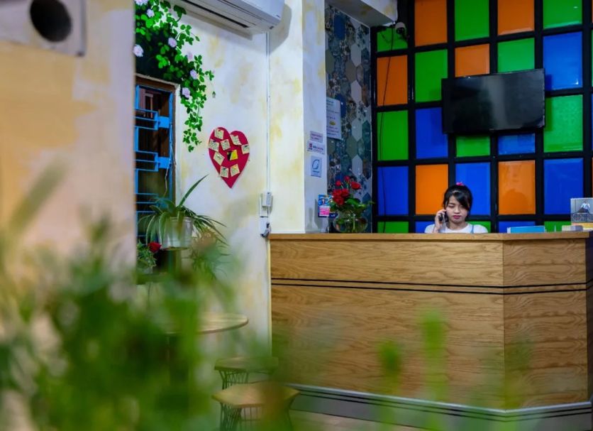 Front desk Photo