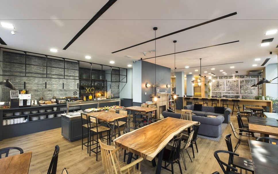 Restaurant Photo