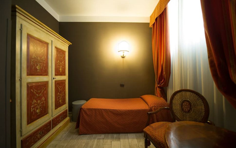 Bedroom Photo
