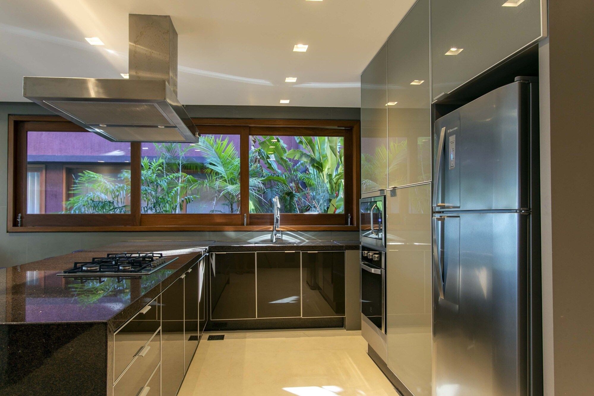 Kitchen Photo