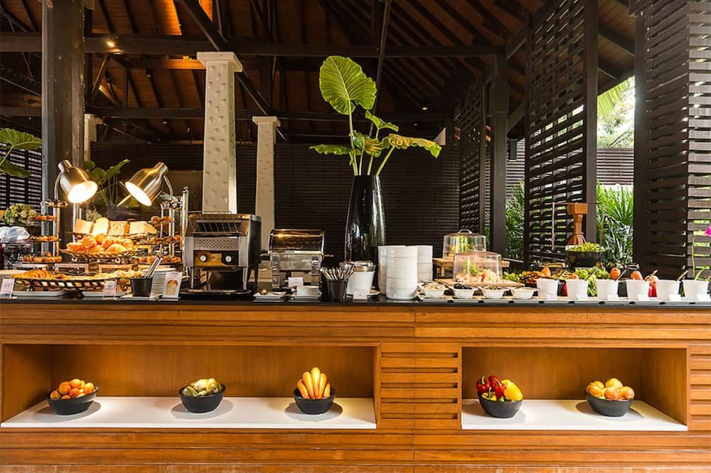 Buffet Photo