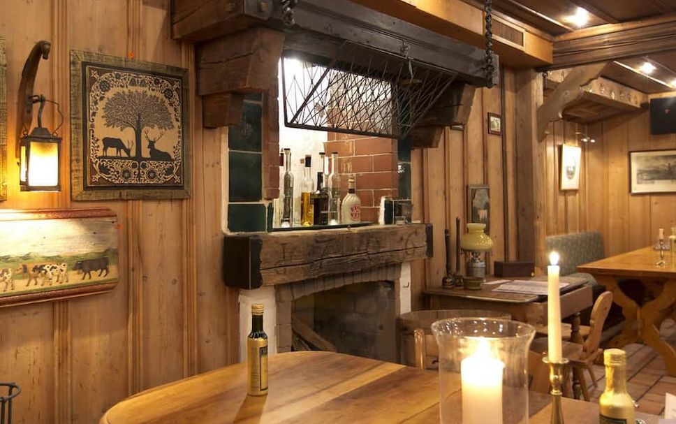 Bar Photo