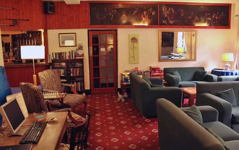 Lounge Photo