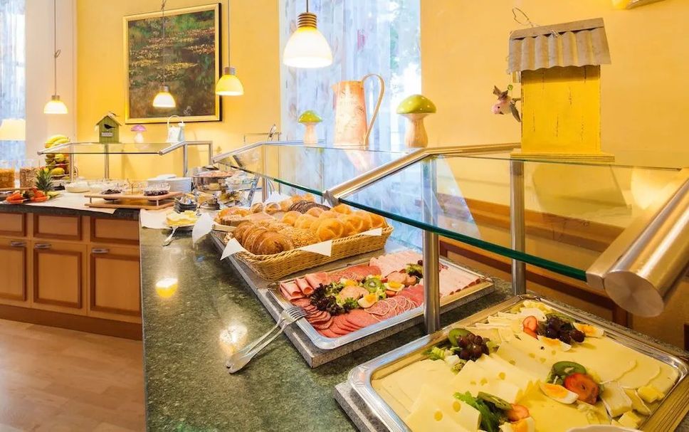 Buffet Photo