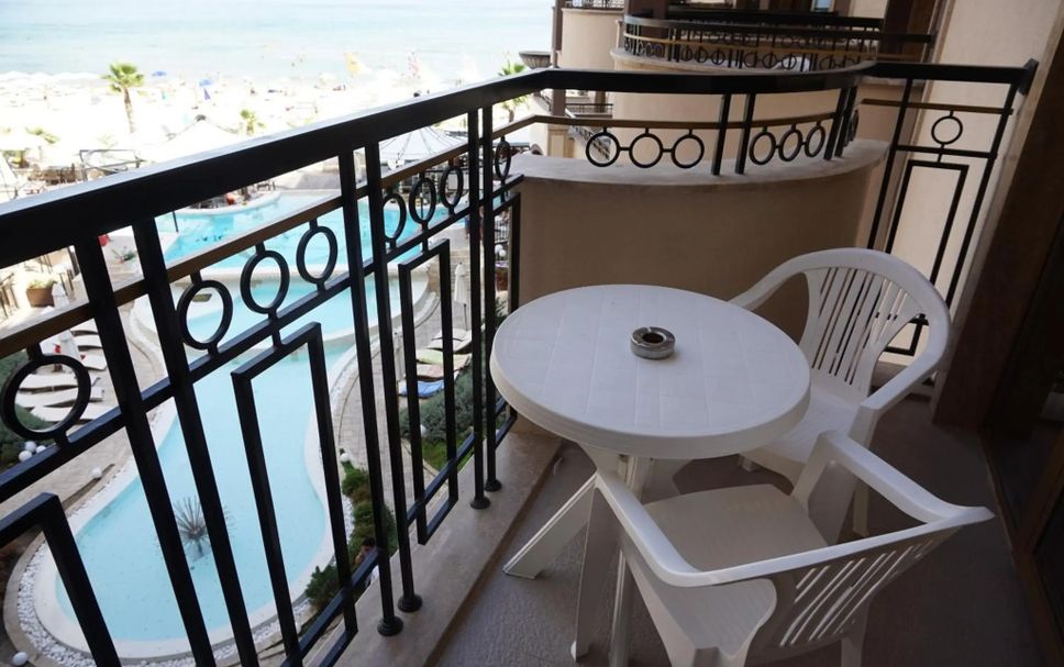 Balcony Photo