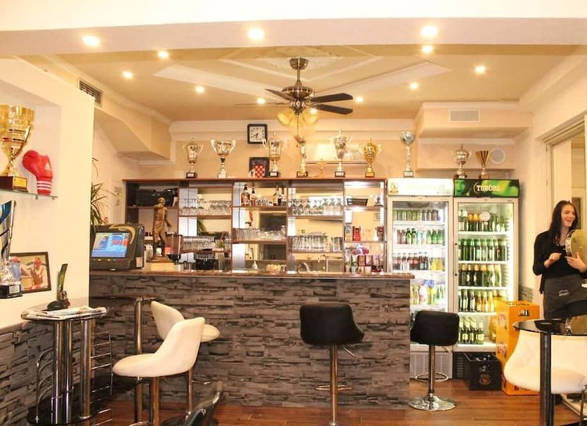 Bar Photo
