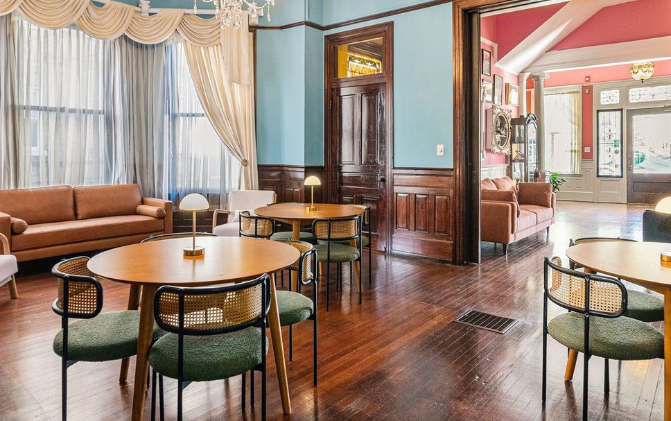 Restaurant Photo