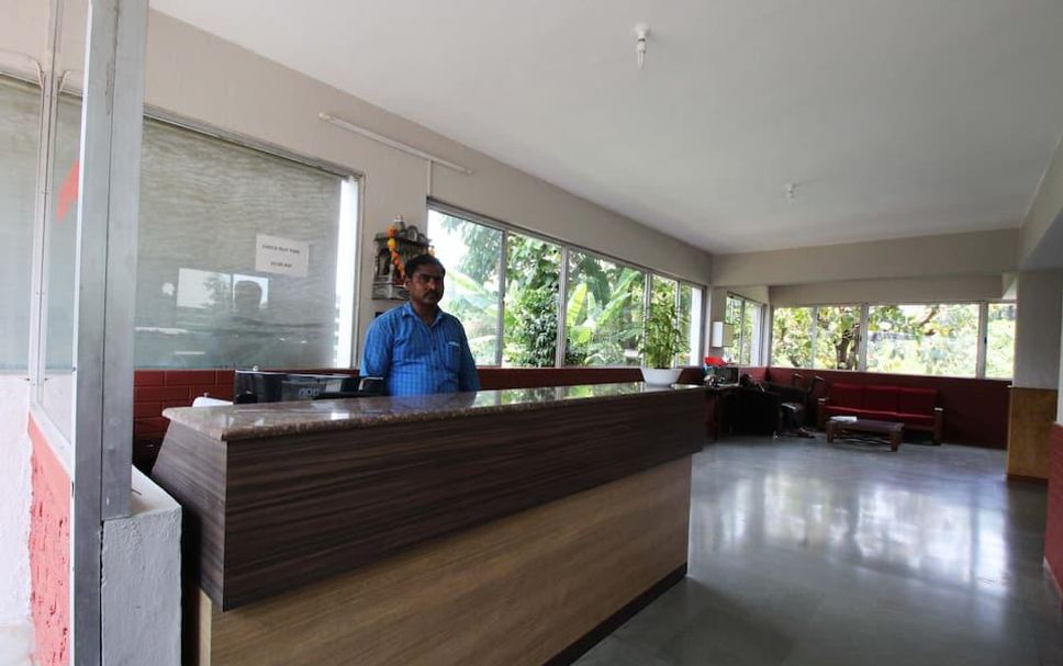 Front desk Photo