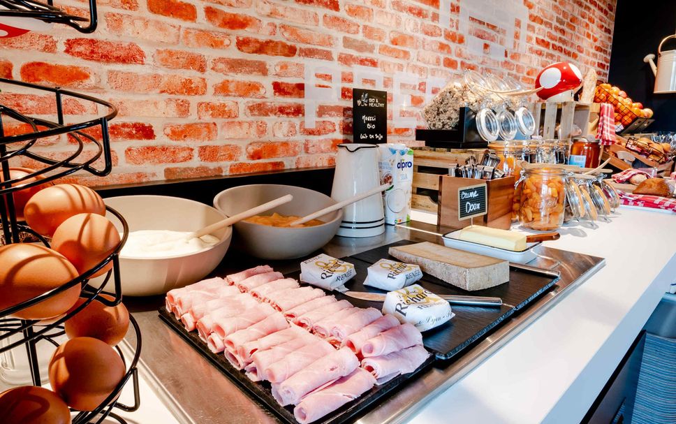 Buffet Photo