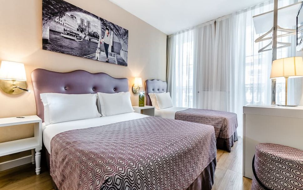 Bedroom Photo