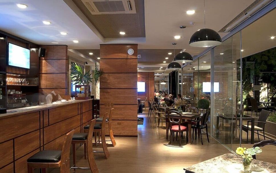 Bar Photo
