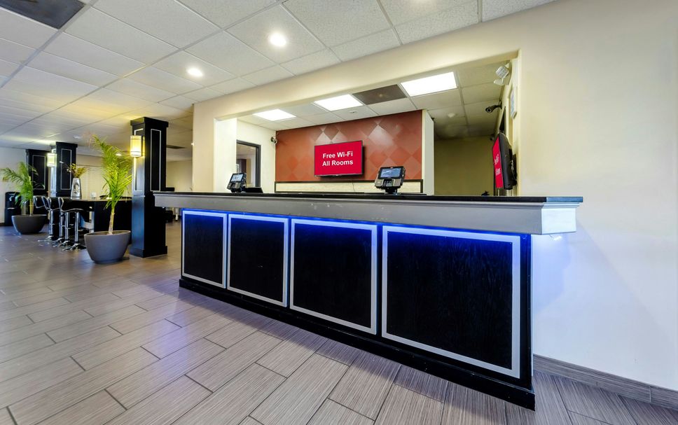Front desk Photo