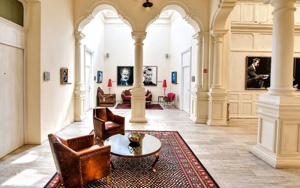 Lobby Photo