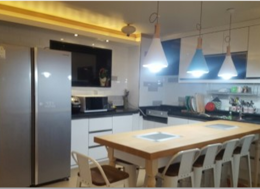 Kitchen Photo