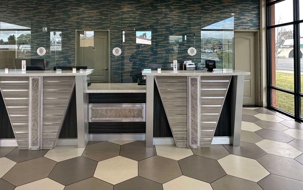 Front desk Photo