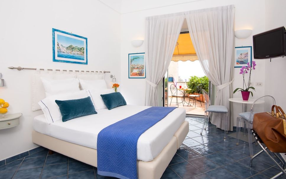 Bedroom Photo