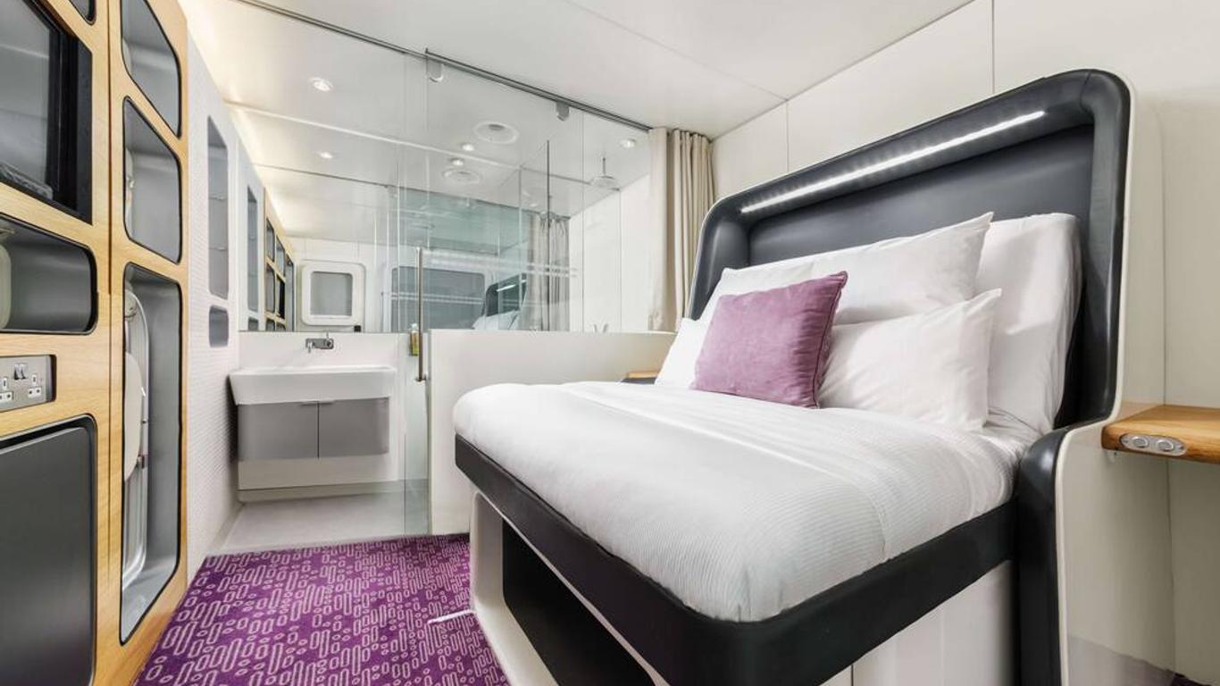 YOTELAIR London Gatwick