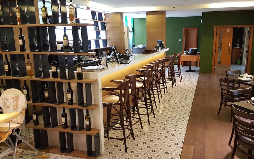 Bar Photo