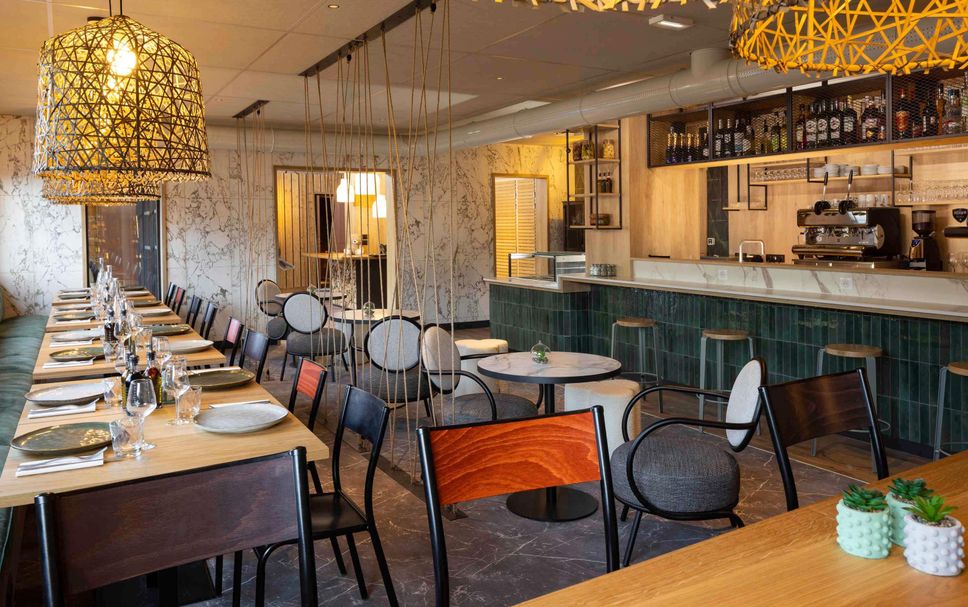 Restaurant Photo