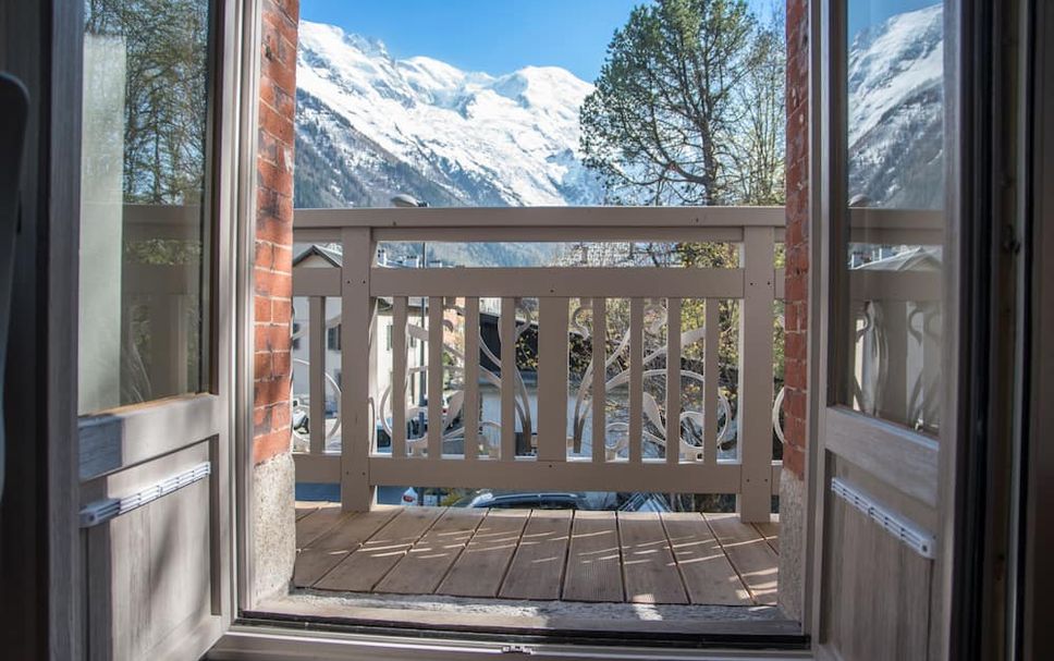 Balcony Photo