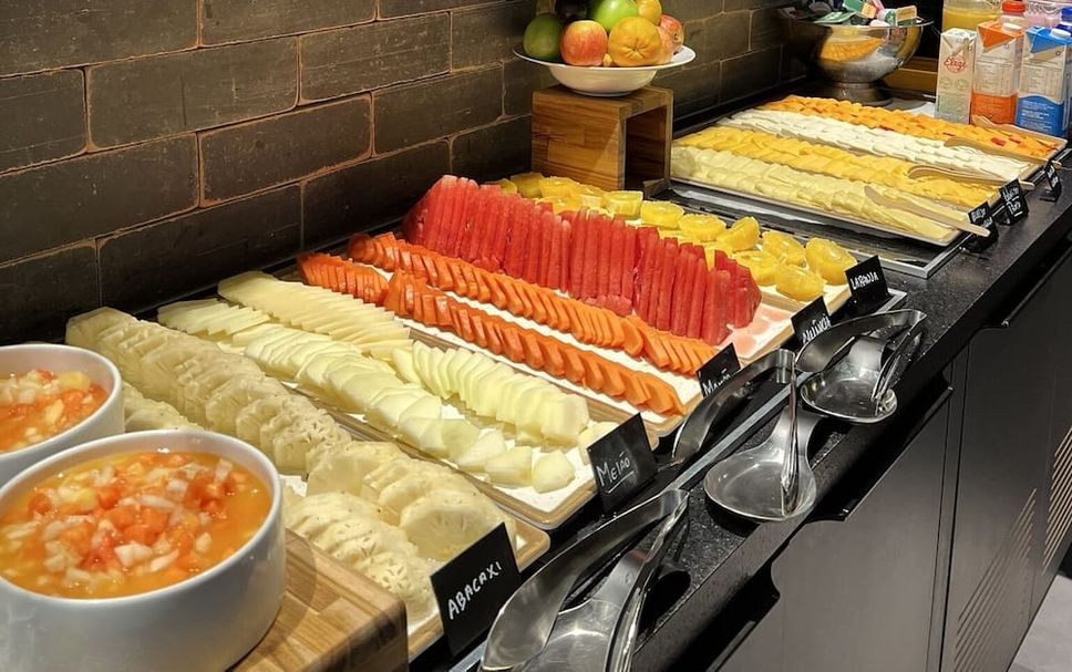 Buffet Photo