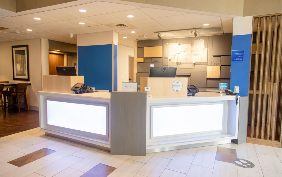 Front desk Photo