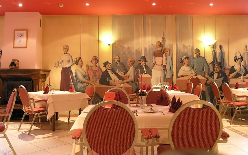 Restaurant Photo