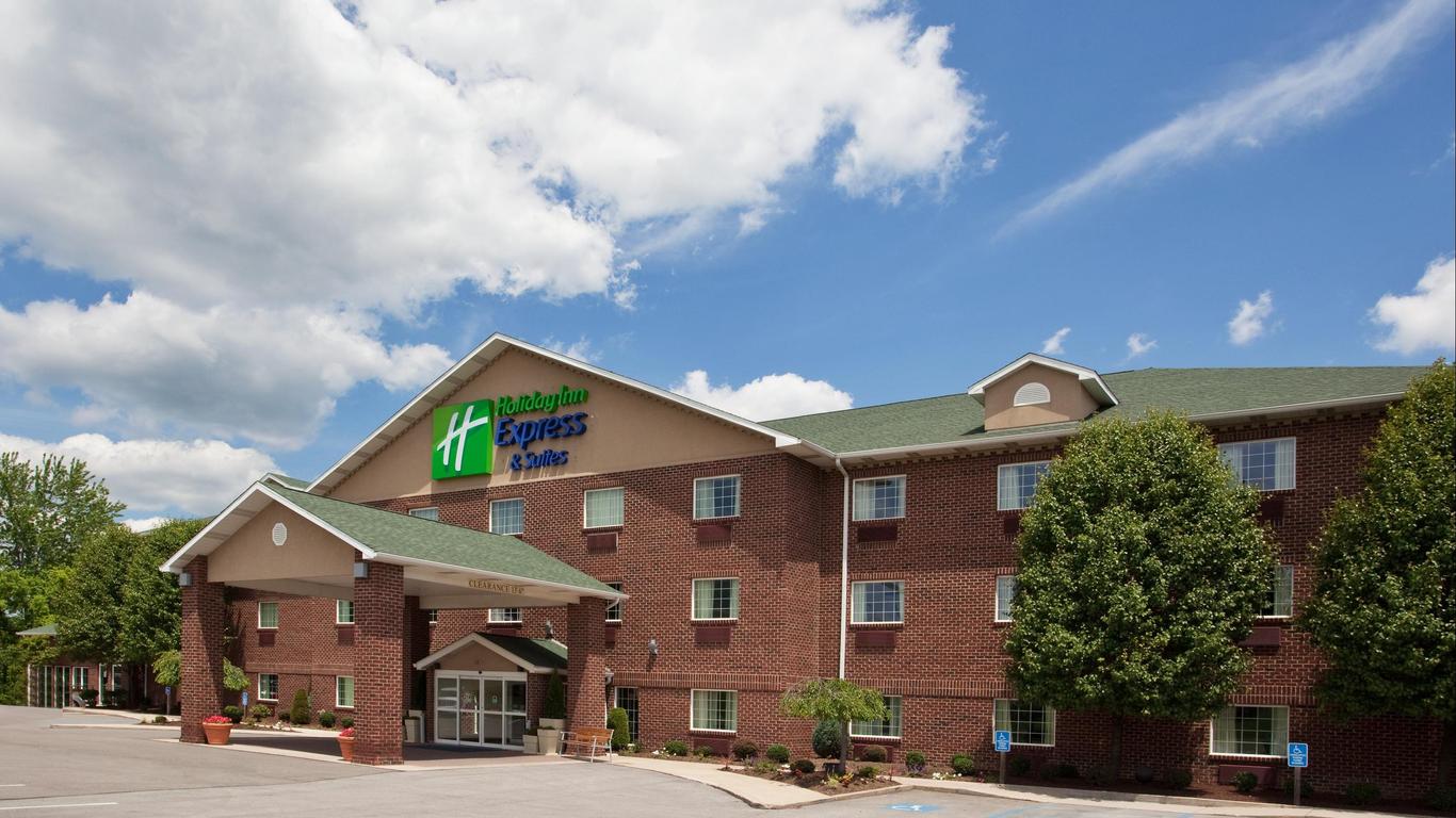 Holiday Inn Express & Suites Center Township