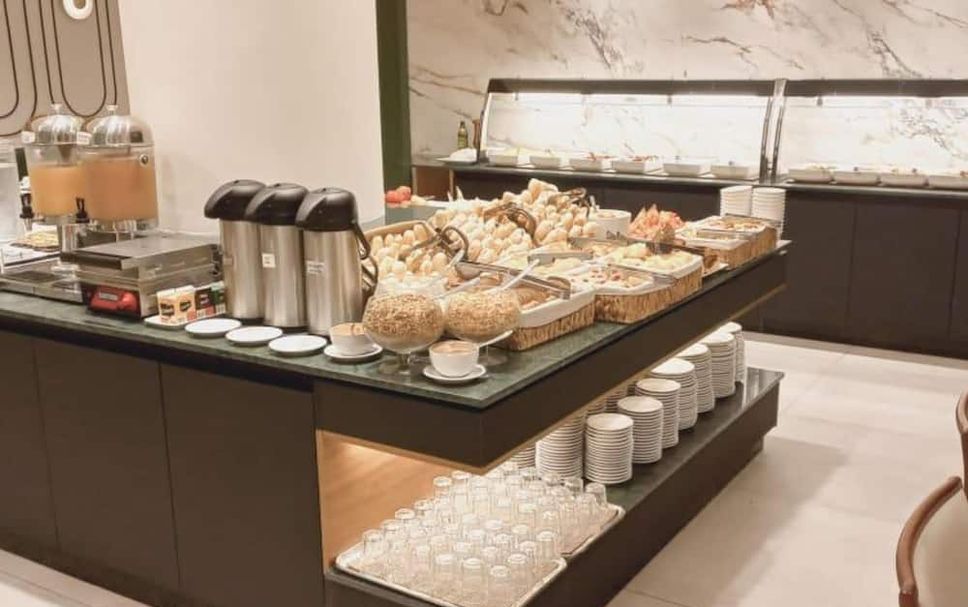 Buffet Photo