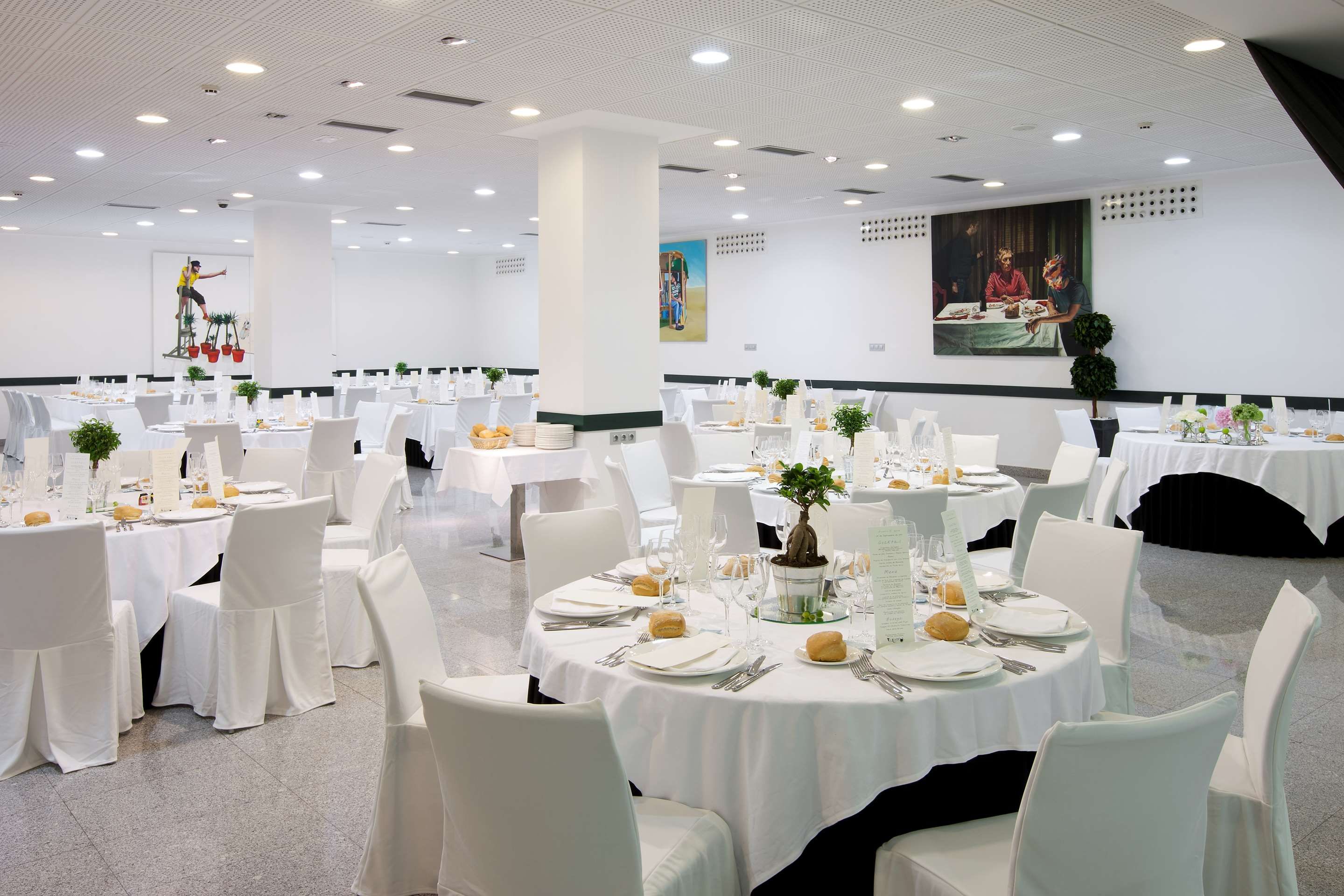 Banquet hall