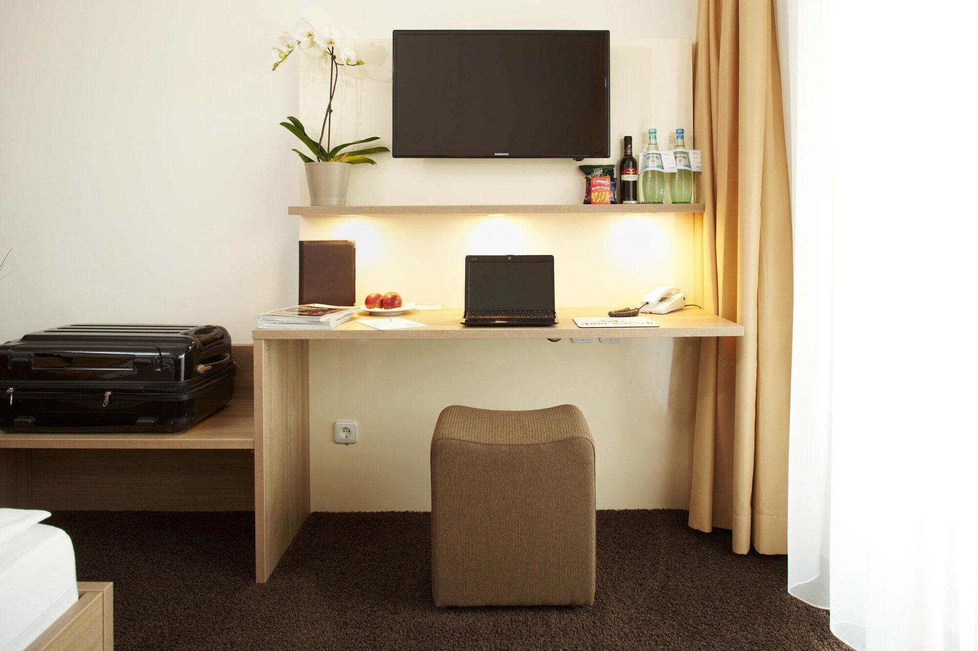 Room amenity
