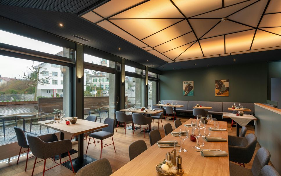 Restaurant Photo
