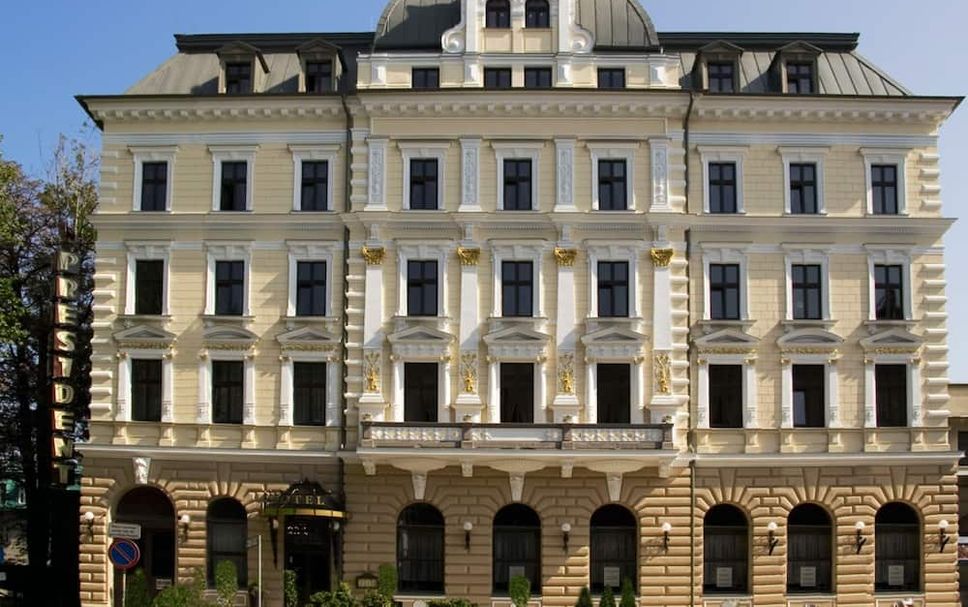 Building Photo