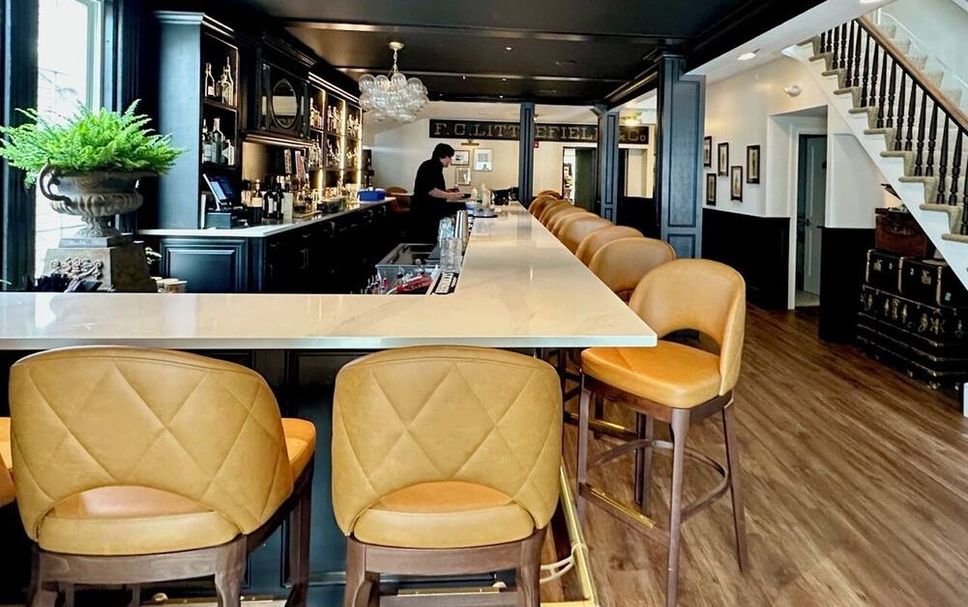 Bar Photo