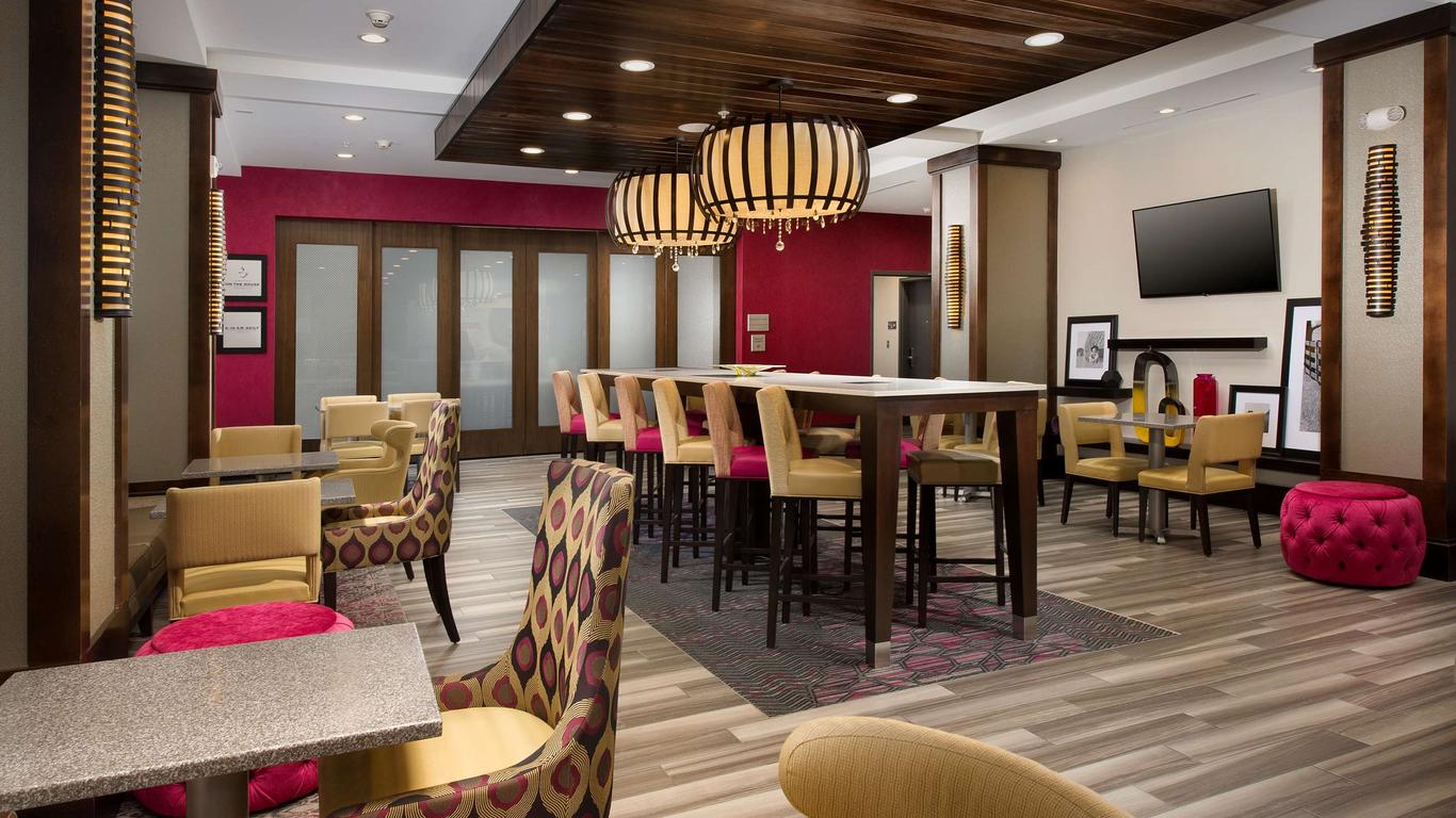Hampton Inn - Louisville East/ Hurstbourne, KY