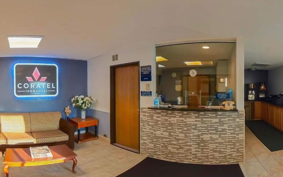 Front desk Photo