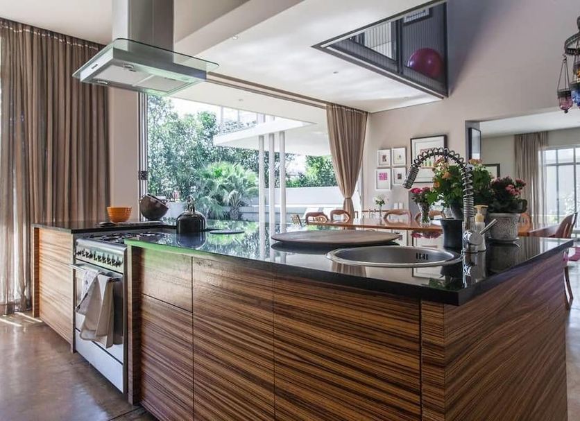 Kitchen Photo