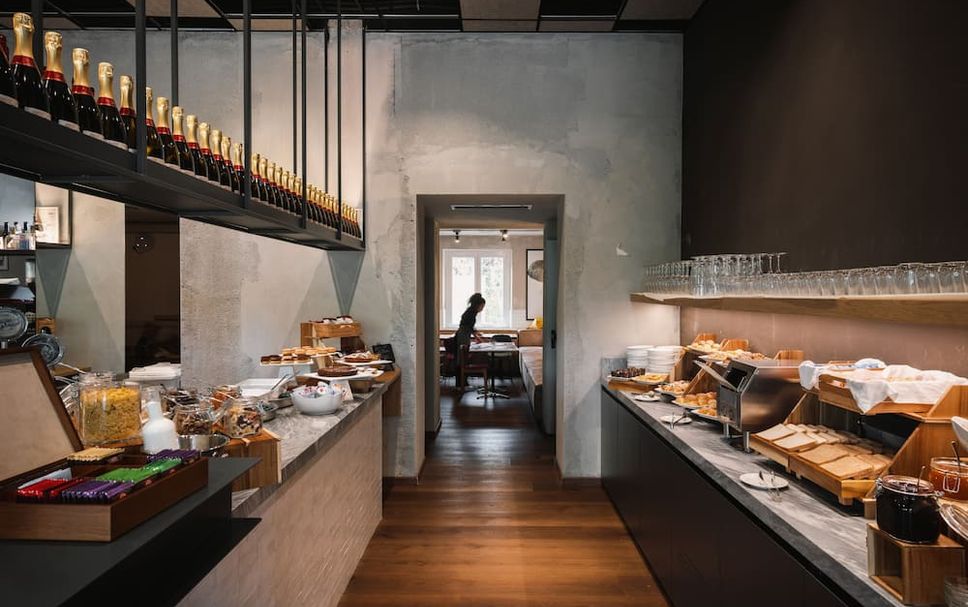 Buffet Photo