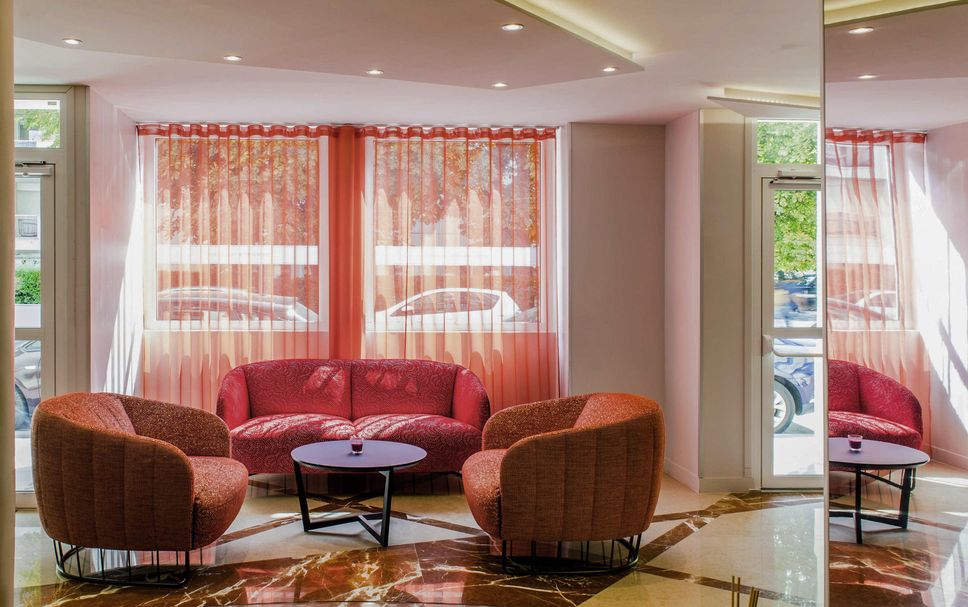 Lounge Photo