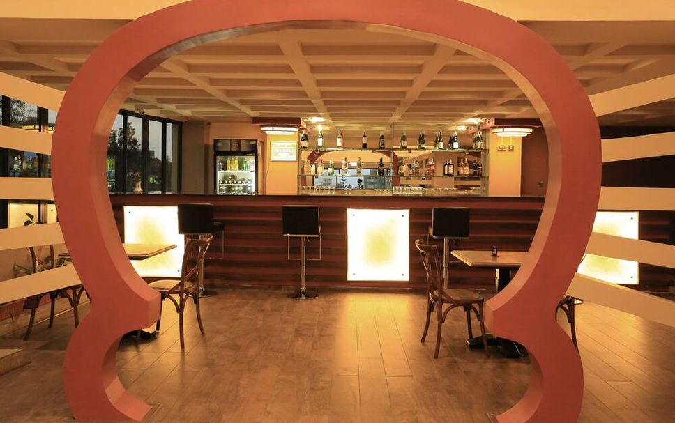 Bar Photo