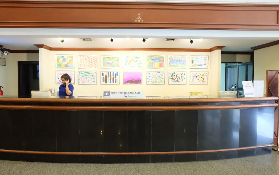Front desk Photo