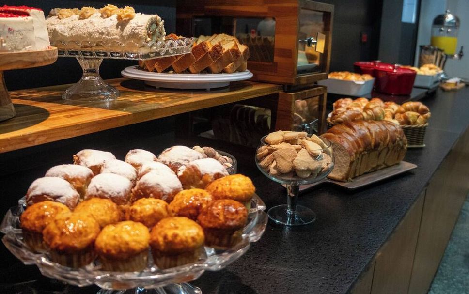 Buffet Photo