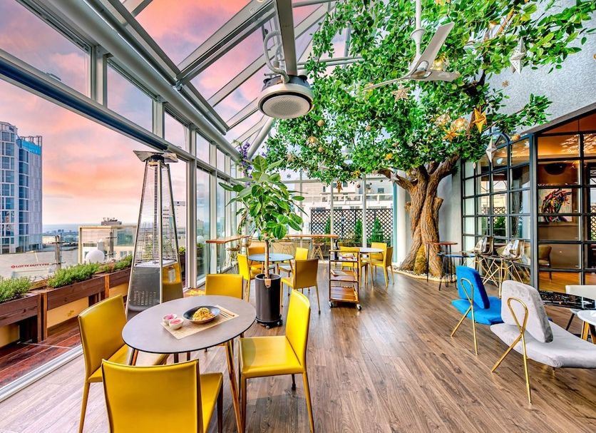 Restaurant Photo