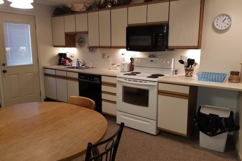 Kitchen Photo