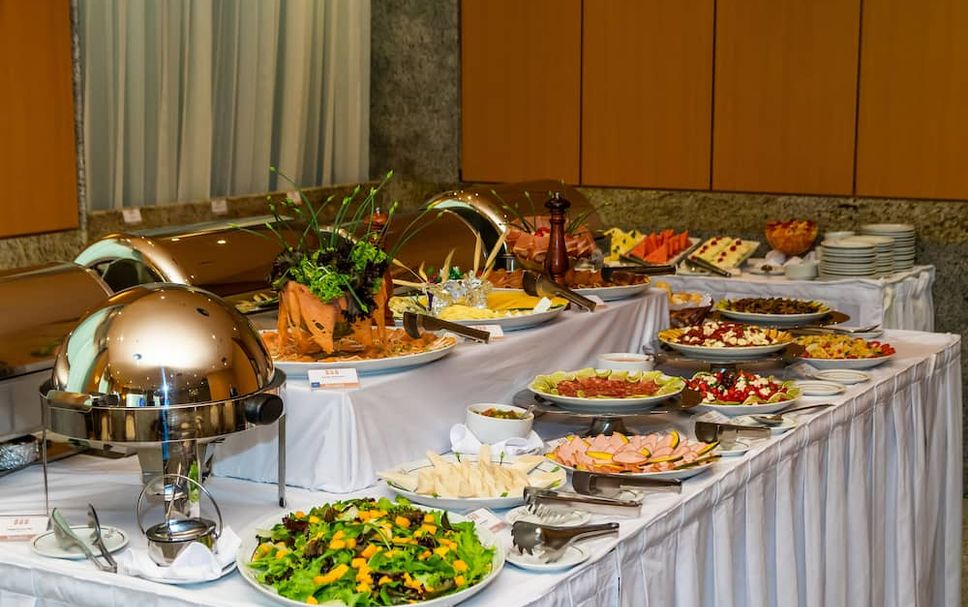 Buffet Photo