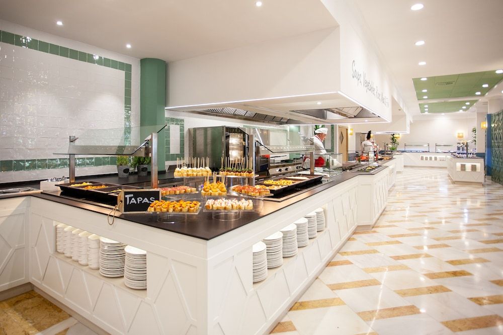 Buffet Photo